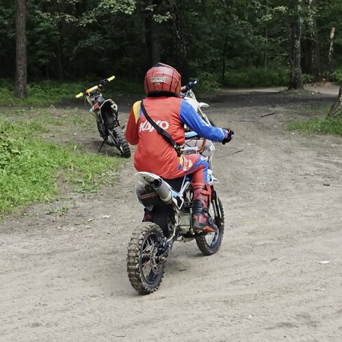 Фото из галереи Яндекс: техника в зоне проката